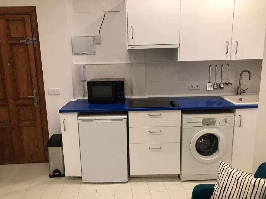 Un Genial Estudio En El Barrio Las Cortes Madrid Dış mekan fotoğraf