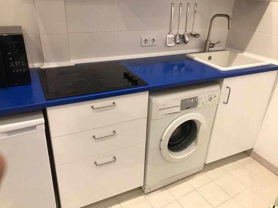 Un Genial Estudio En El Barrio Las Cortes Madrid Dış mekan fotoğraf