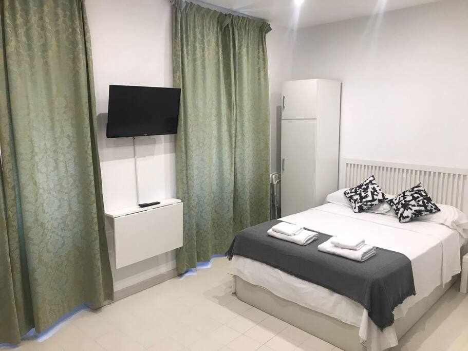 Un Genial Estudio En El Barrio Las Cortes Madrid Dış mekan fotoğraf